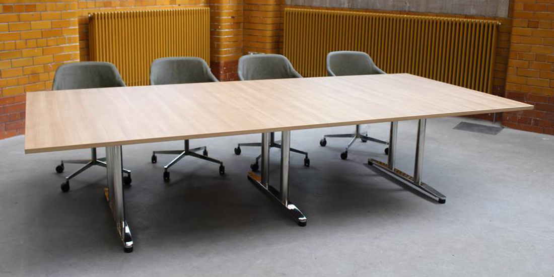 Alto Boardroom Table