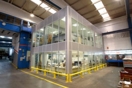 Single Glazed Glass Office Partition Supporting Own Ceiling