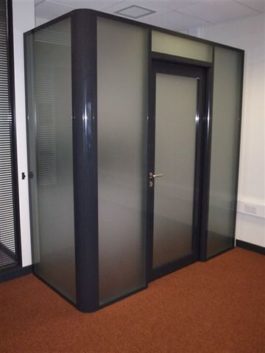 Single Glazed Glass Office Partition With Breakfast Bar